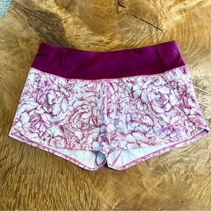 Lululemon Speed Short Size 6 with 4 Inch Inseam